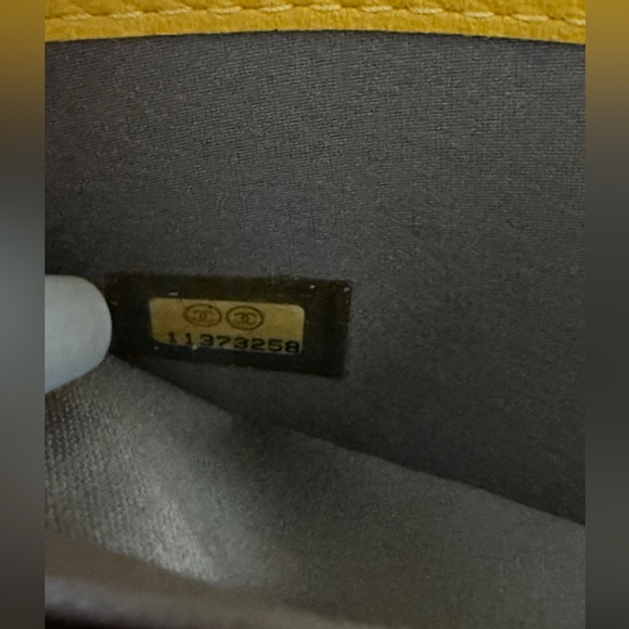 CHANEL Leather Round Zip Long Wallet Yellow - Picture 14 of 16